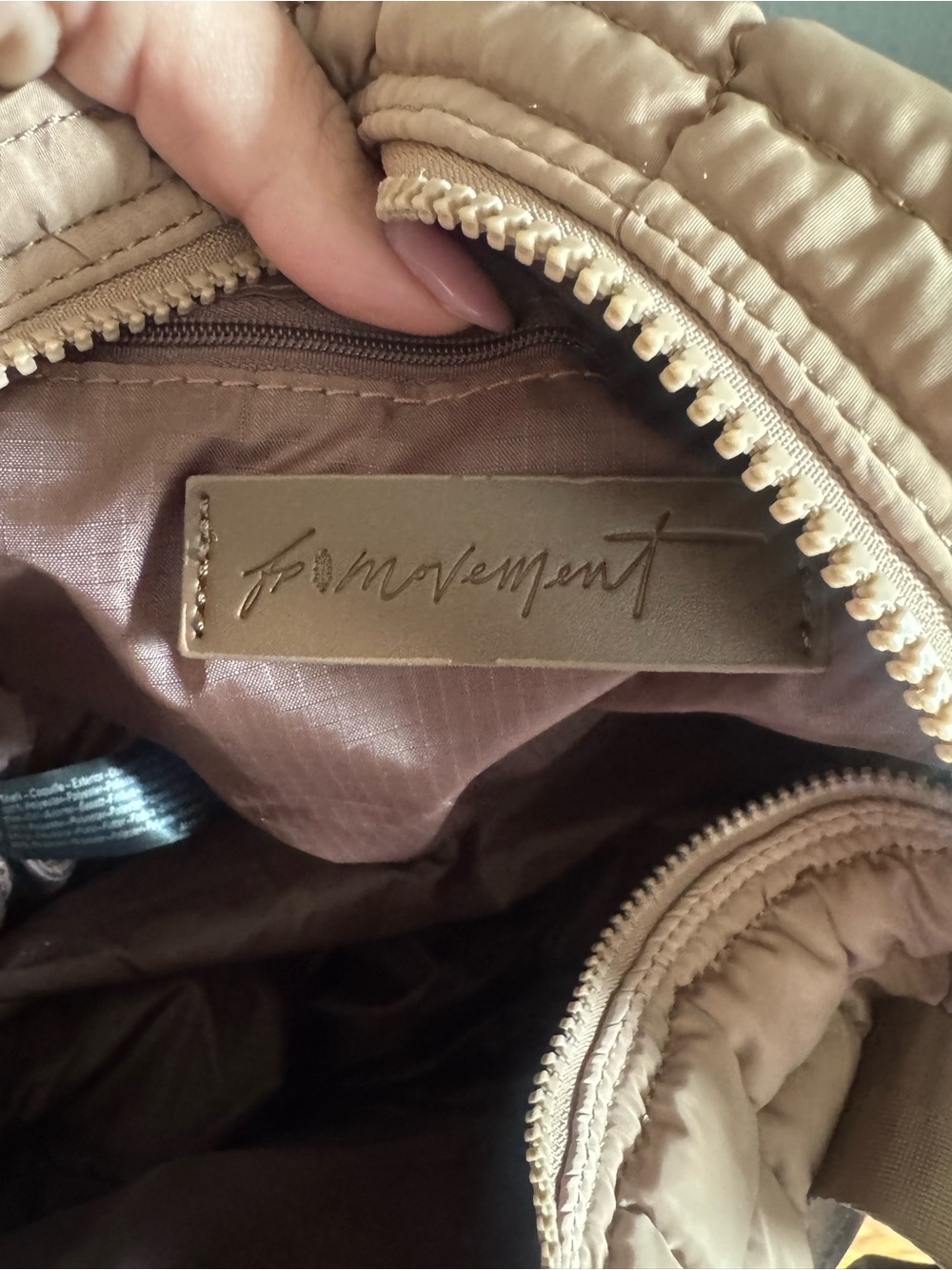 Free People Quilted Puffer Duffel Bag in Blush Like New - Picture 5 of 11